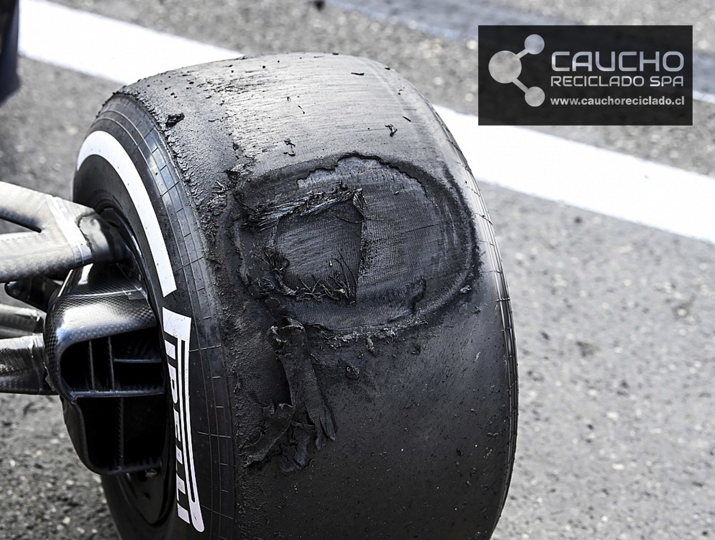 Reventón de neumático de Verstappen en Azerbaiyán: Análisis completo del incidente